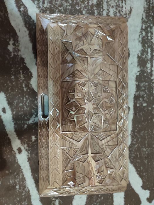 Продам Резные нарды из карагача