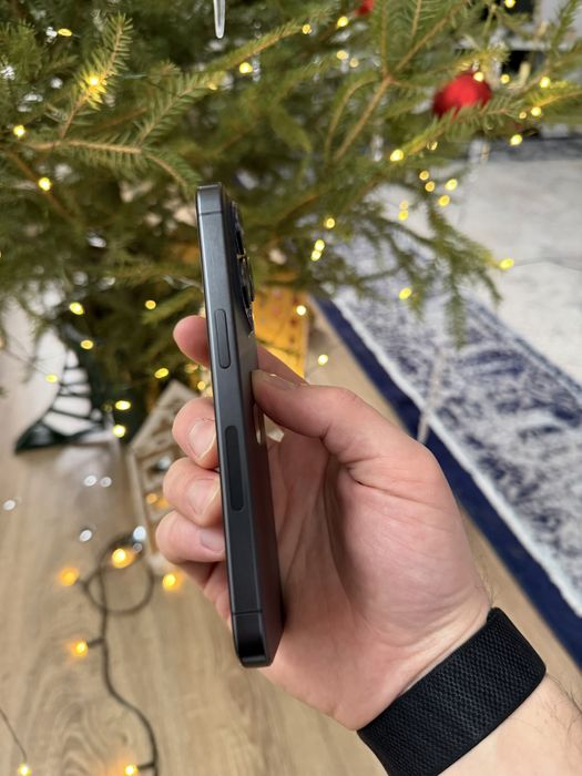 iphone 15 pro 128GB e-sim