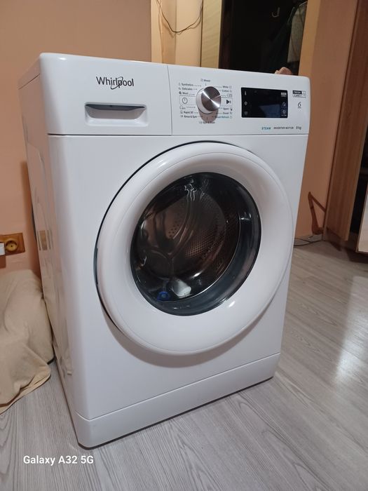 Vând mașină spalat whirlpool