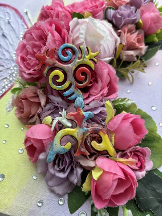 Продаю хит этно брошь