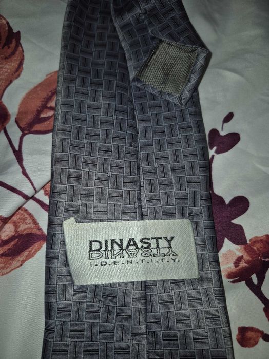 Cravată elegantă gri Dinasty pentru bărbați – 100% mătase