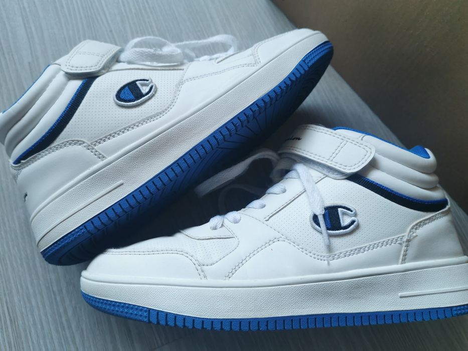 Два чифта високи маратонки Шампион 37