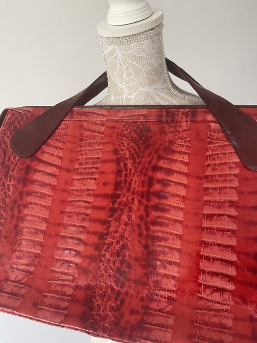 Geanta Anna Rinaldi, piele, eleganta, potrivita si pt laptop