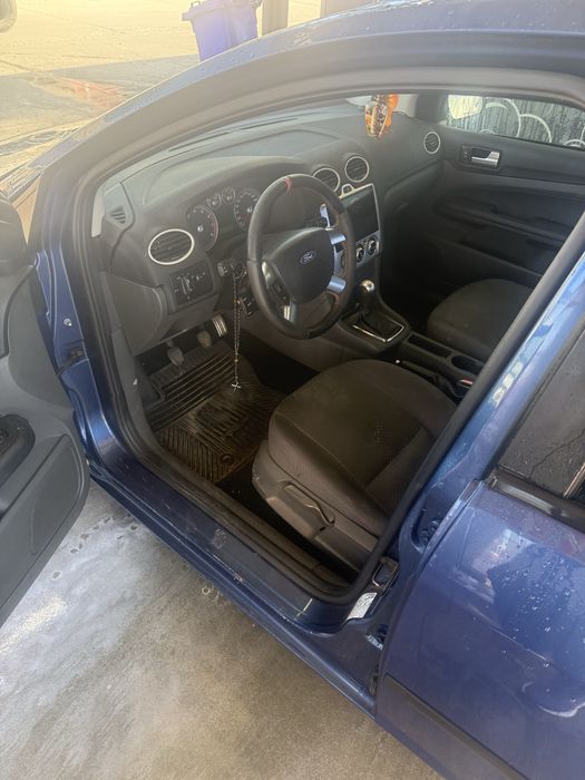Ford focus pentru dezmembrari.