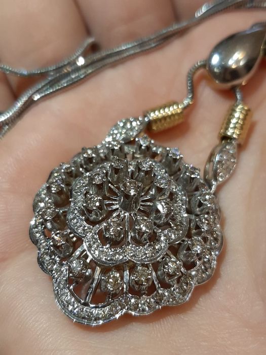 Продам красивое колье