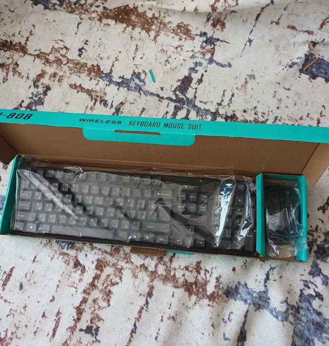Комплект безжични клавиатура и мишка TJ-808 Wireless 2.4 GHz, Кирилица