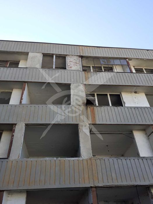 Дава се под наем Склад в Стамболийски - 5270 кв.м за 1100000 € - Снимка #1