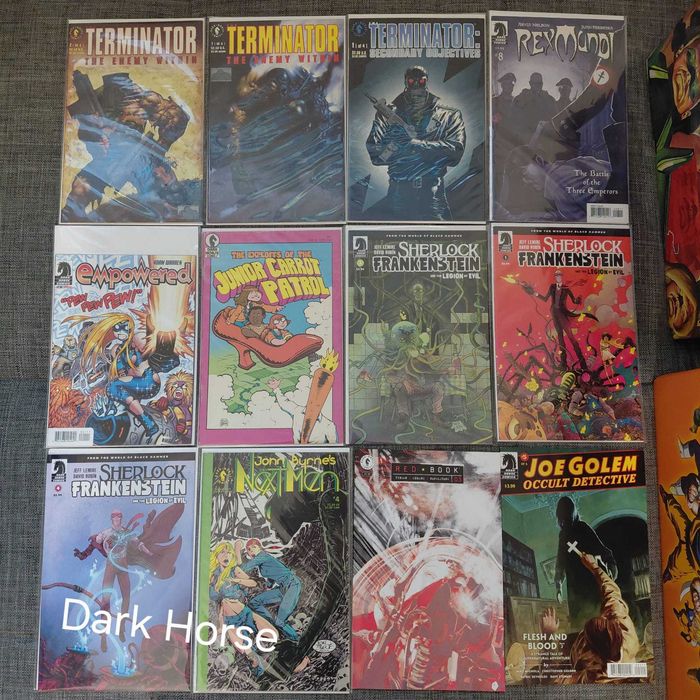 Vand lot de 2300 benzi desenate U.S. Marvel si DC & Indie