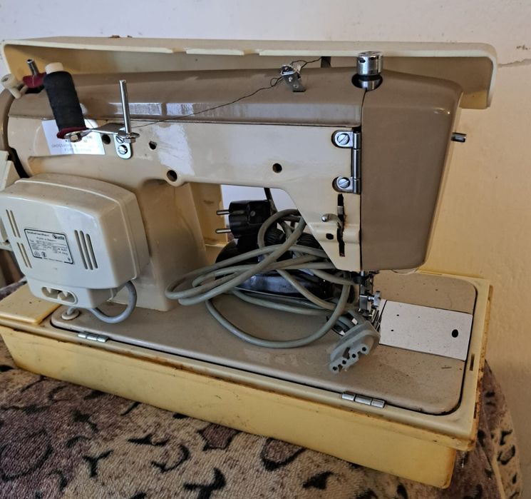 Vand masina de cusut Privileg