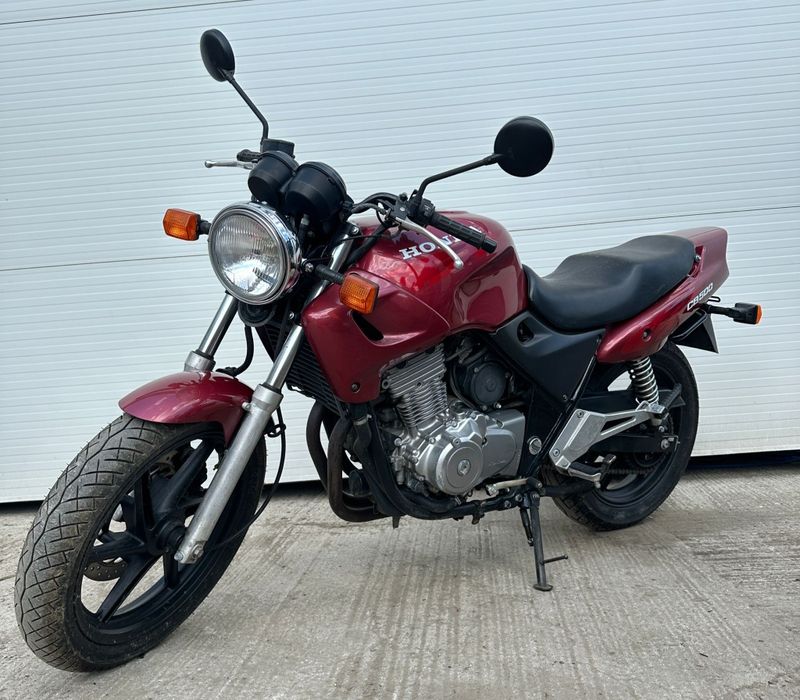 Motocicleta Honda CB 500