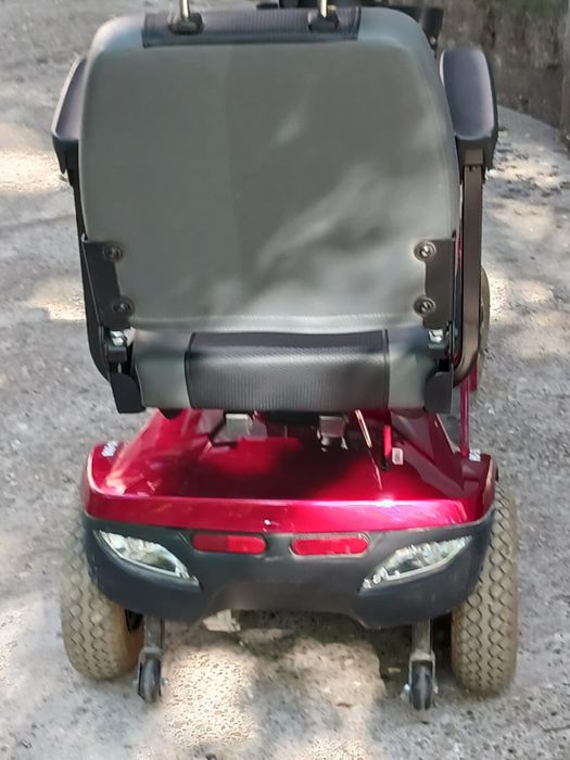 Акумулаторна инвалидна количка