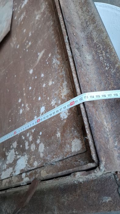 Железнодорожная дверь