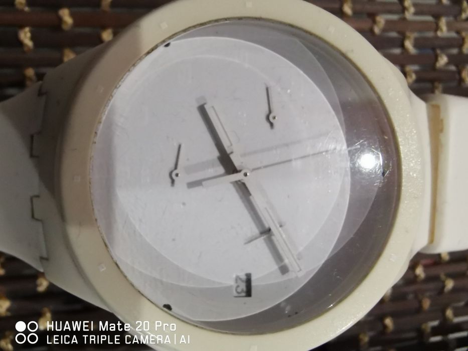 Часовник Casio /swoch