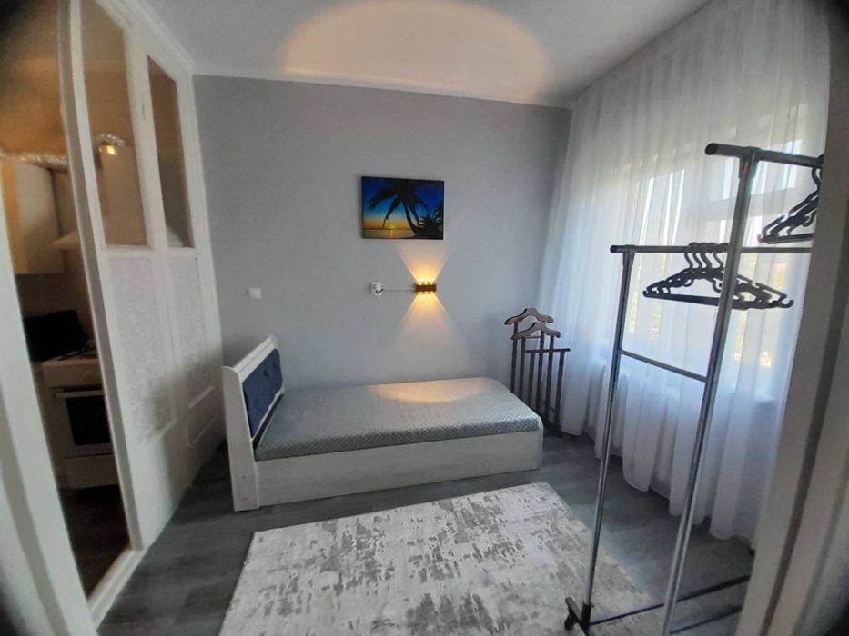 Сдается 2 ком Парк Бабура. Улица Шота Руставели. Свежий ремонт