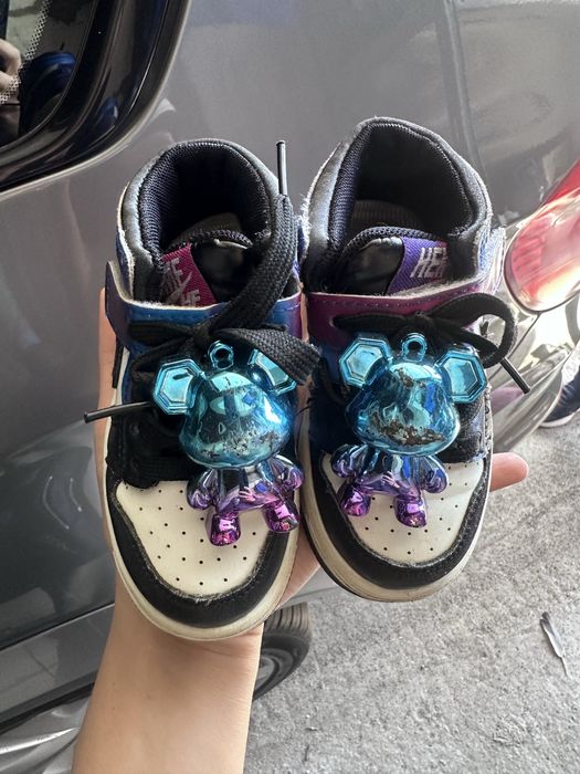 Кроссовки или ботинки