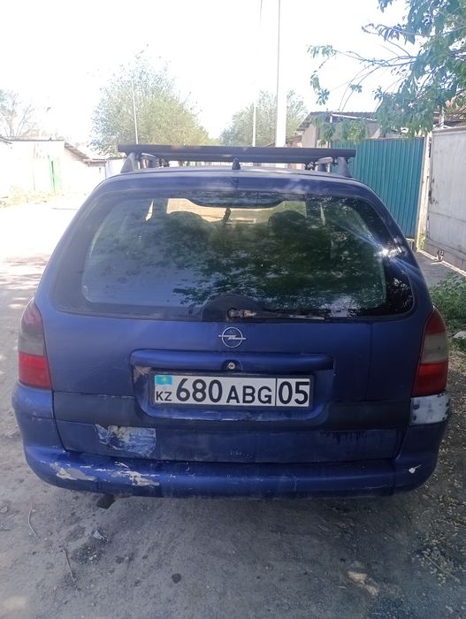 Опель вектра б на ходу