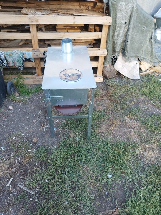 Sobă Pe lemne . Nu trimit!