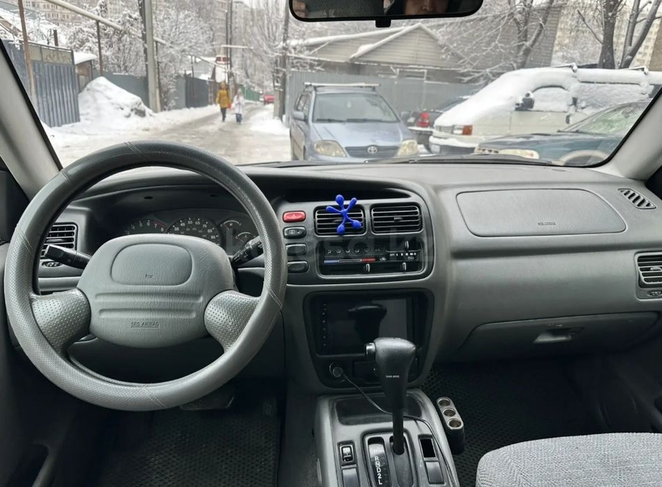 Suzuki grand vitara 2
