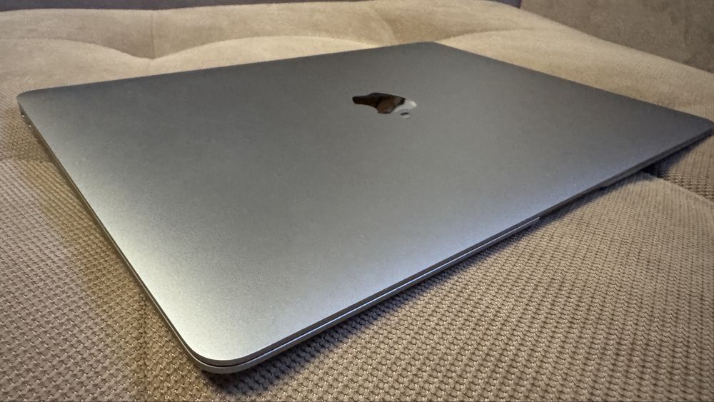 MacBook Air 13” 2020 Intel