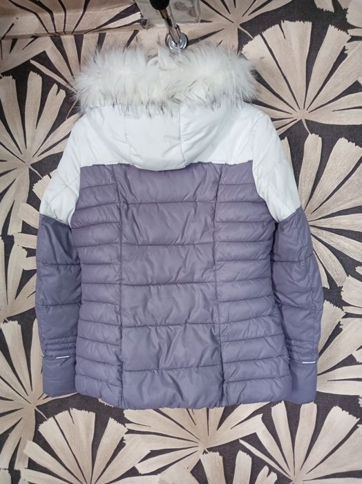Продам женские куртки р.48-50
