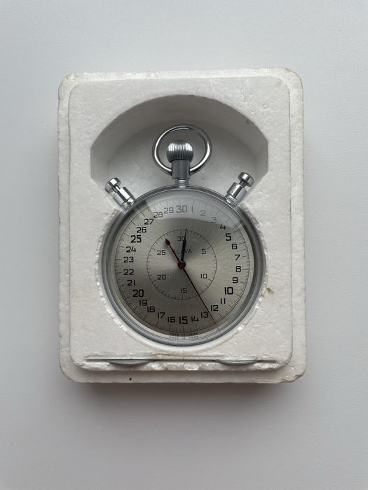 Продаю секундомер Слава СССР.