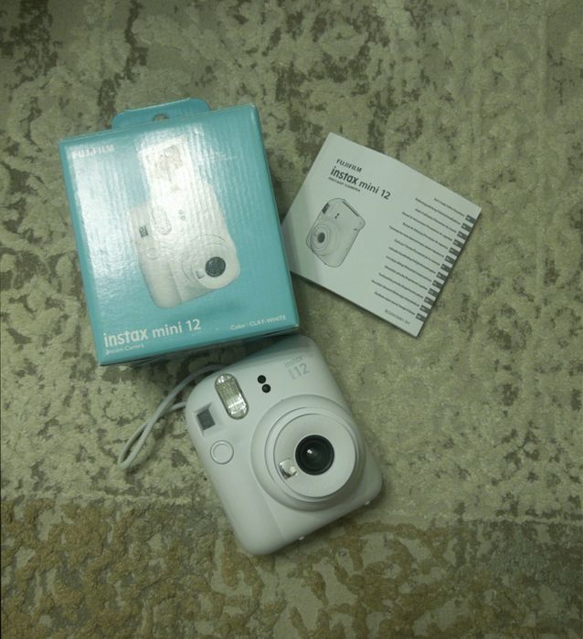 Фотоаппарат instax mini 12