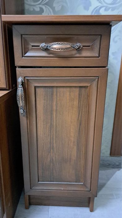 Маленькая тумбочка