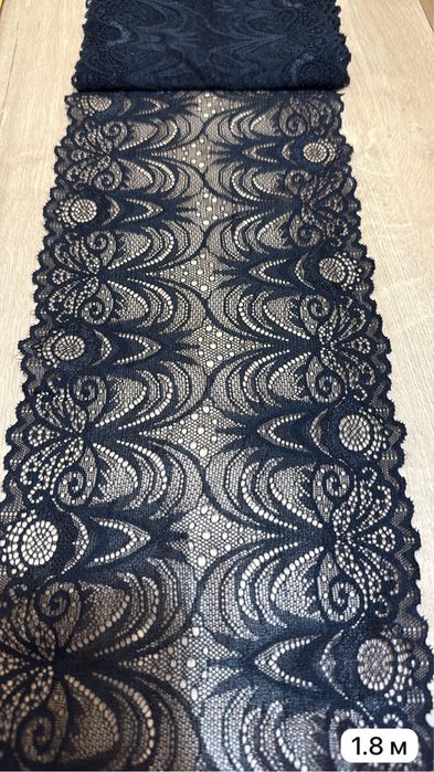 Продаю кружево черное