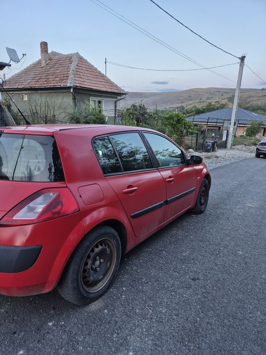 Vând Renault Megane pentru rabla/dezmembrări benzină 1.6