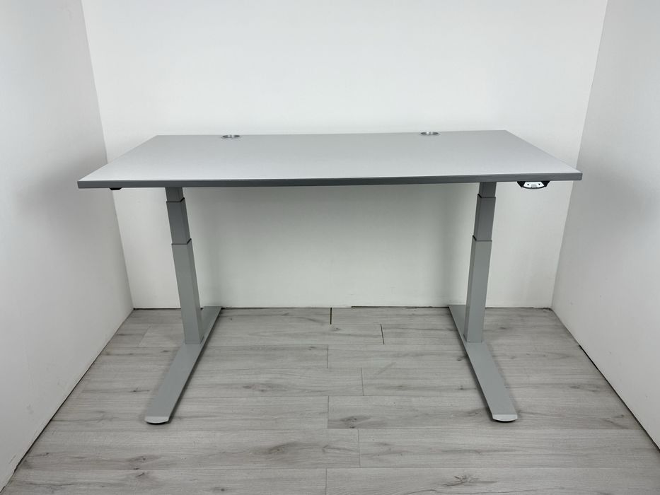 Бюро електрическо регулируем подходяща за офис или домашен  офис;