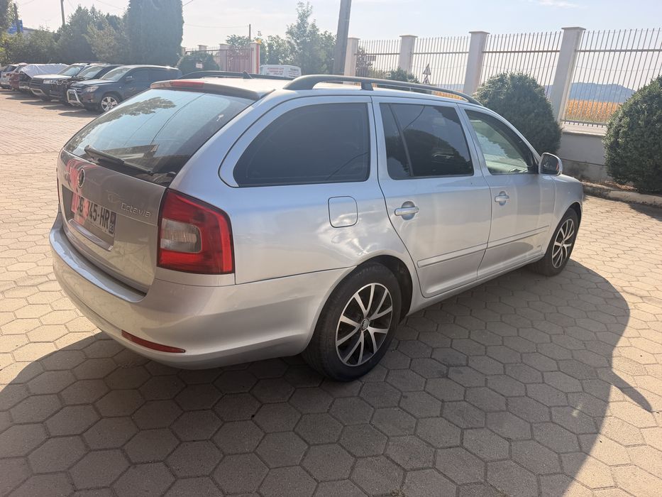 Skoda octavia 1,6 tdi 2012 pret in euro