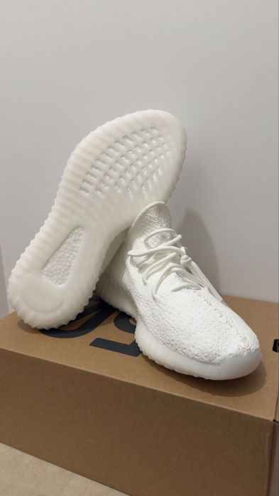 Yeezy 350 V2 white