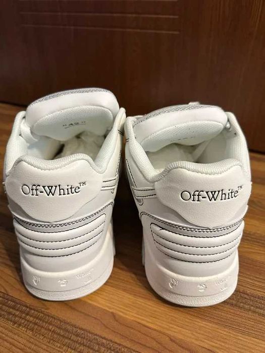 Off-White Out Of Office - marimea 42