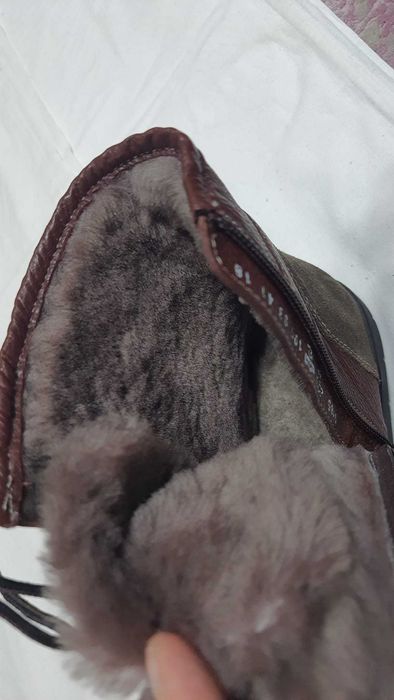 Ghete trendy, piele naturala, de la HELVESKO marimea 41