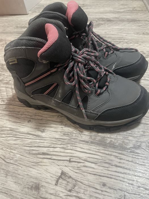 Продам ботинки недорого