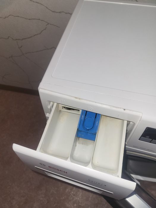 Продам стиральную машину Bosch 5кг