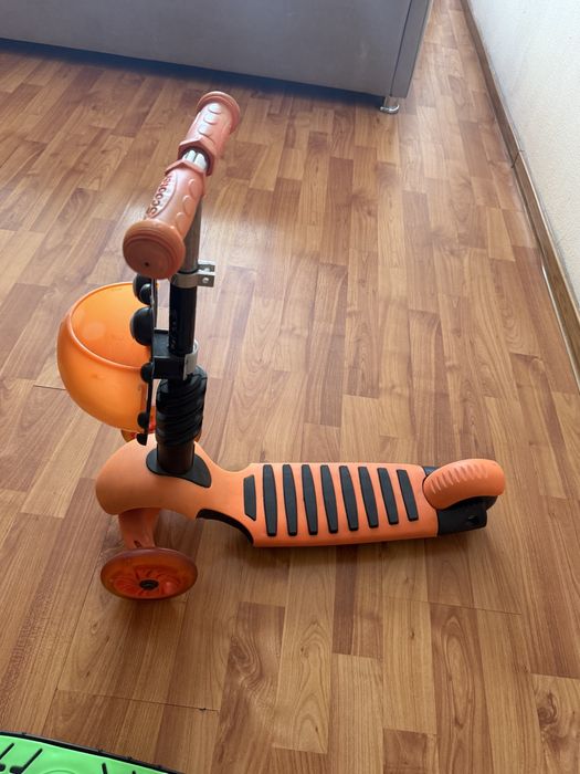 Продам детский самокат