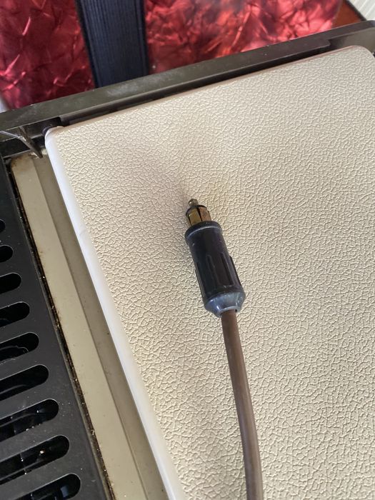 Хладилник 12/220v