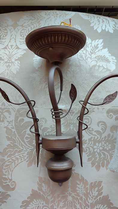 Люстра в идеальном состоянии