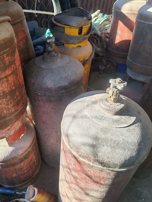 Газовые баллоны продаю