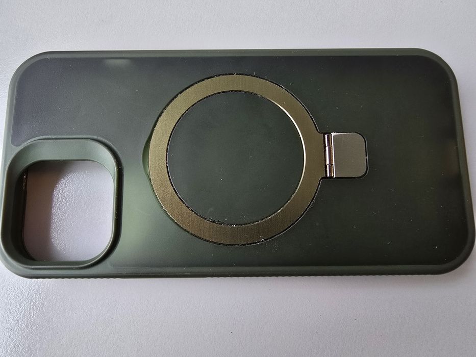 Husa iphone 15 cu inel suport