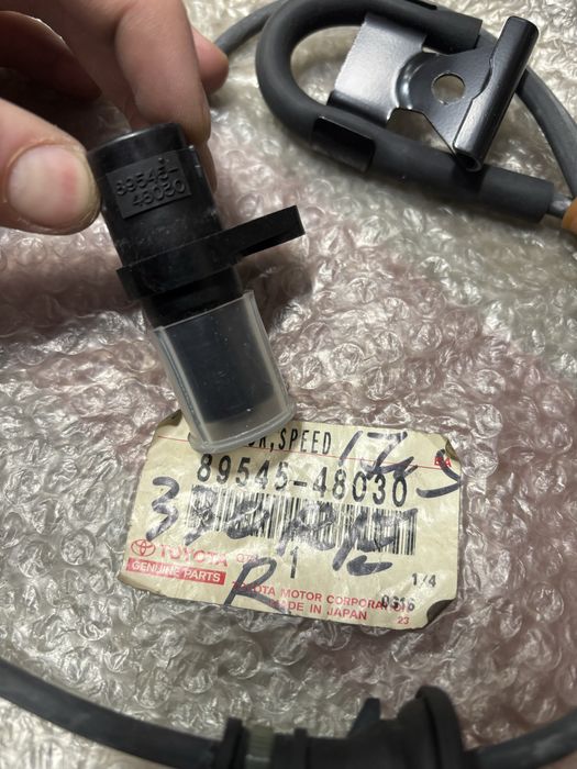 Датчик абс зад прав 330/350RX