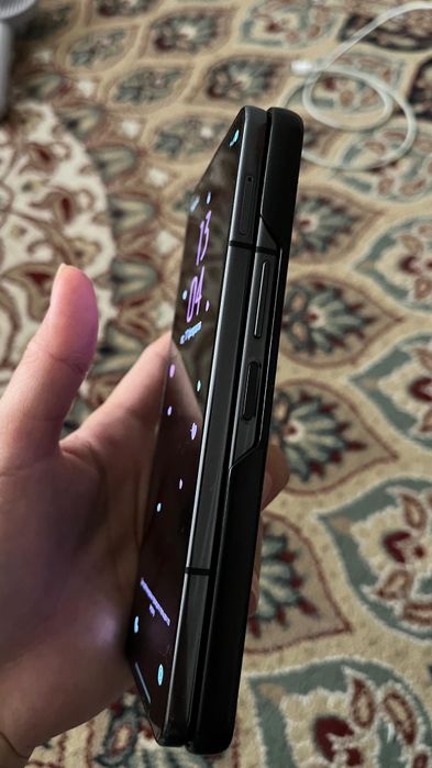 Samsung Z Fold 5,  обмен не интересует