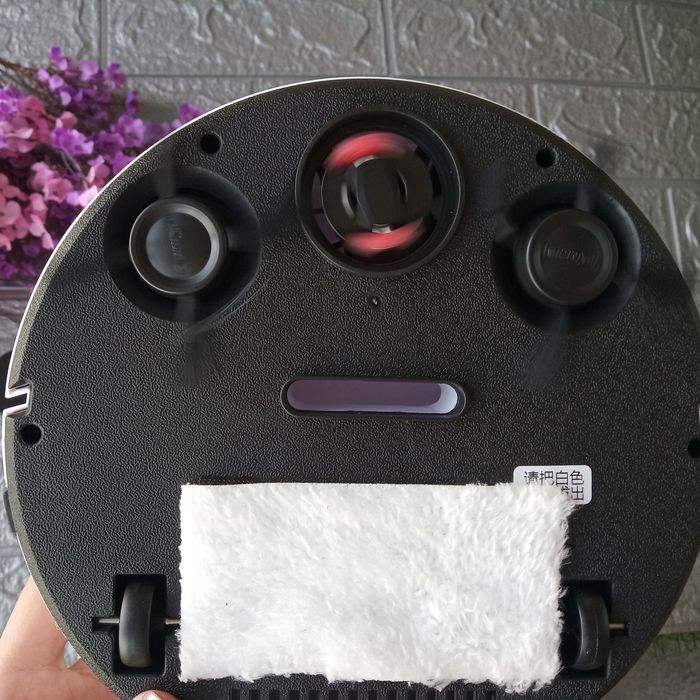 Робот-пылесос Sweepin, недорогой