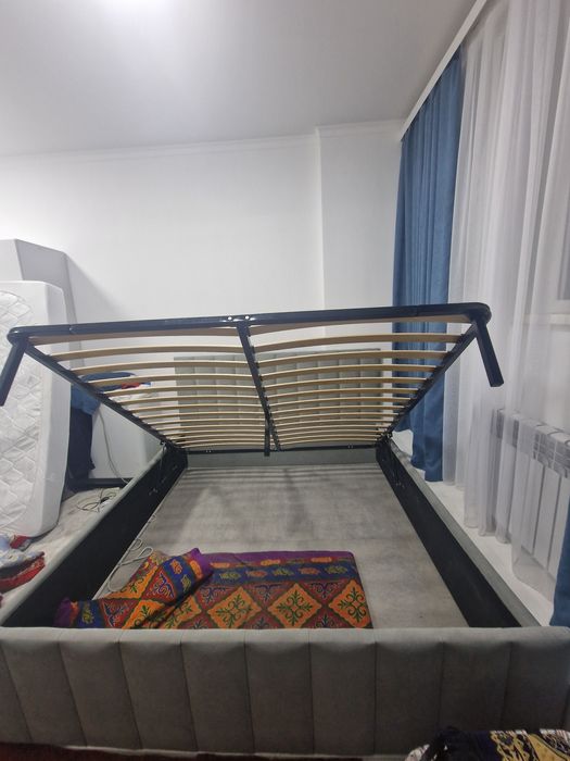 Двухспальный кроватт