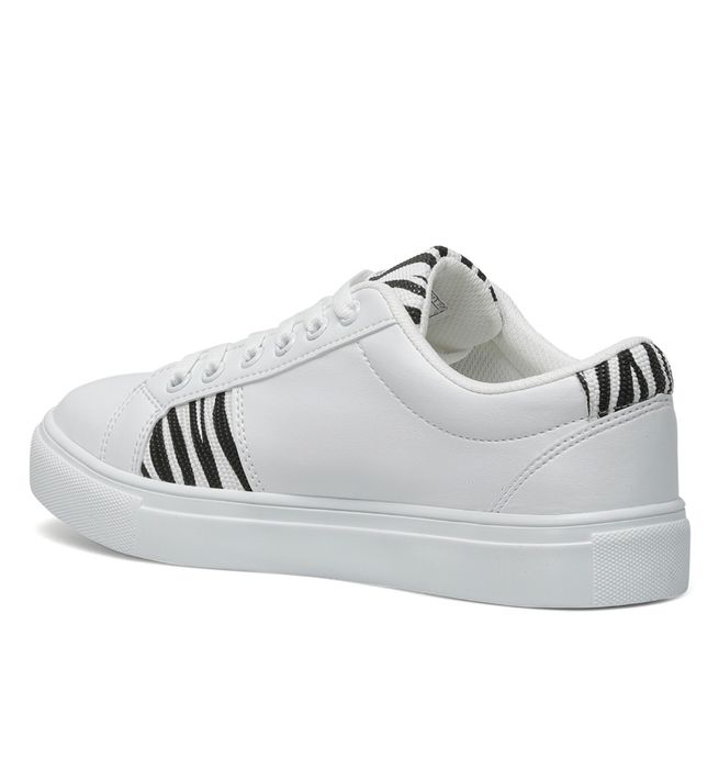 Сникеры Nine West