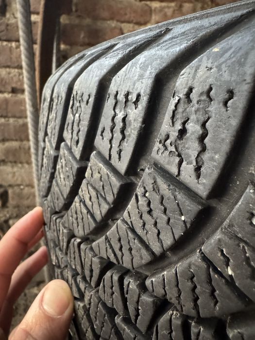 Гуми за автомобил