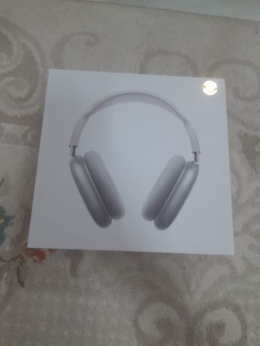 Air Pods Max наушник