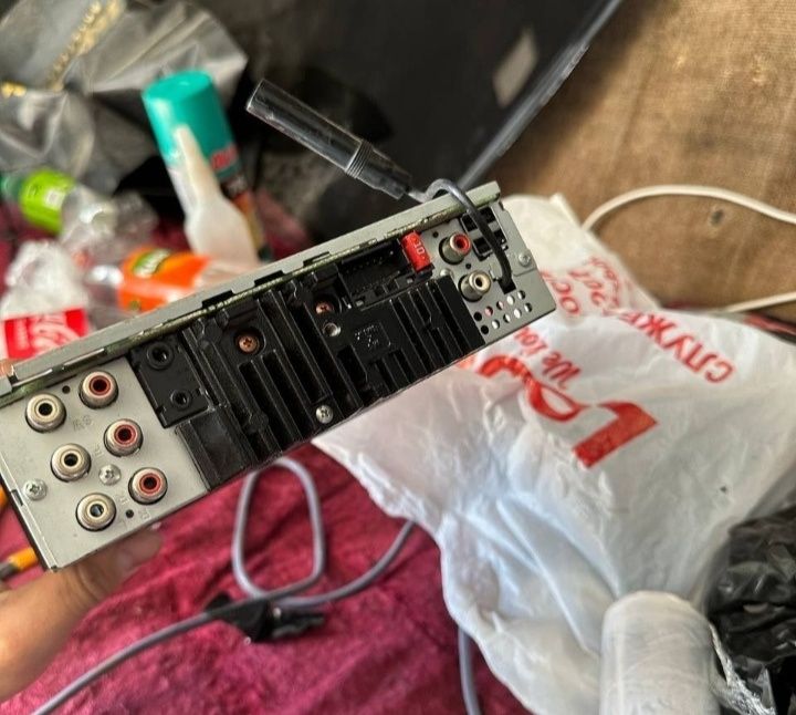 Carrozeria 970 holati zor, Bluetooth,aux,disk,usb lari