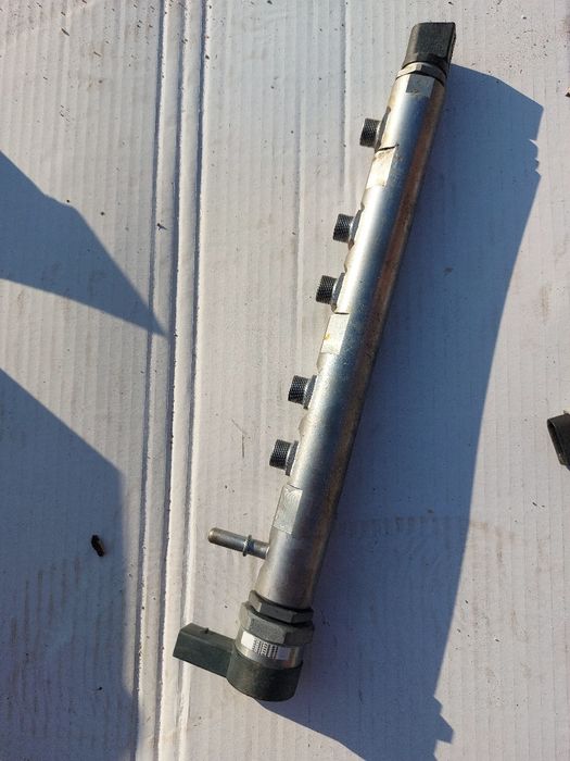 Горивна рейка Bmw e90 318d 143кс n47n бмв